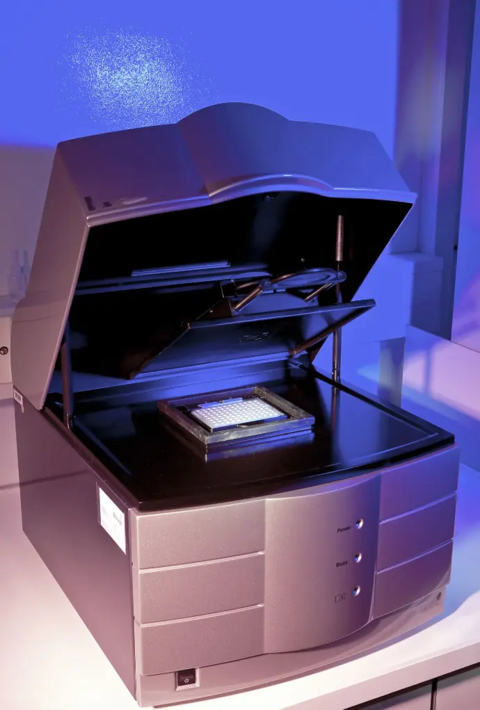 302nm UV Transilluminator With Intensity Adjustment for Viewing DNA Gels